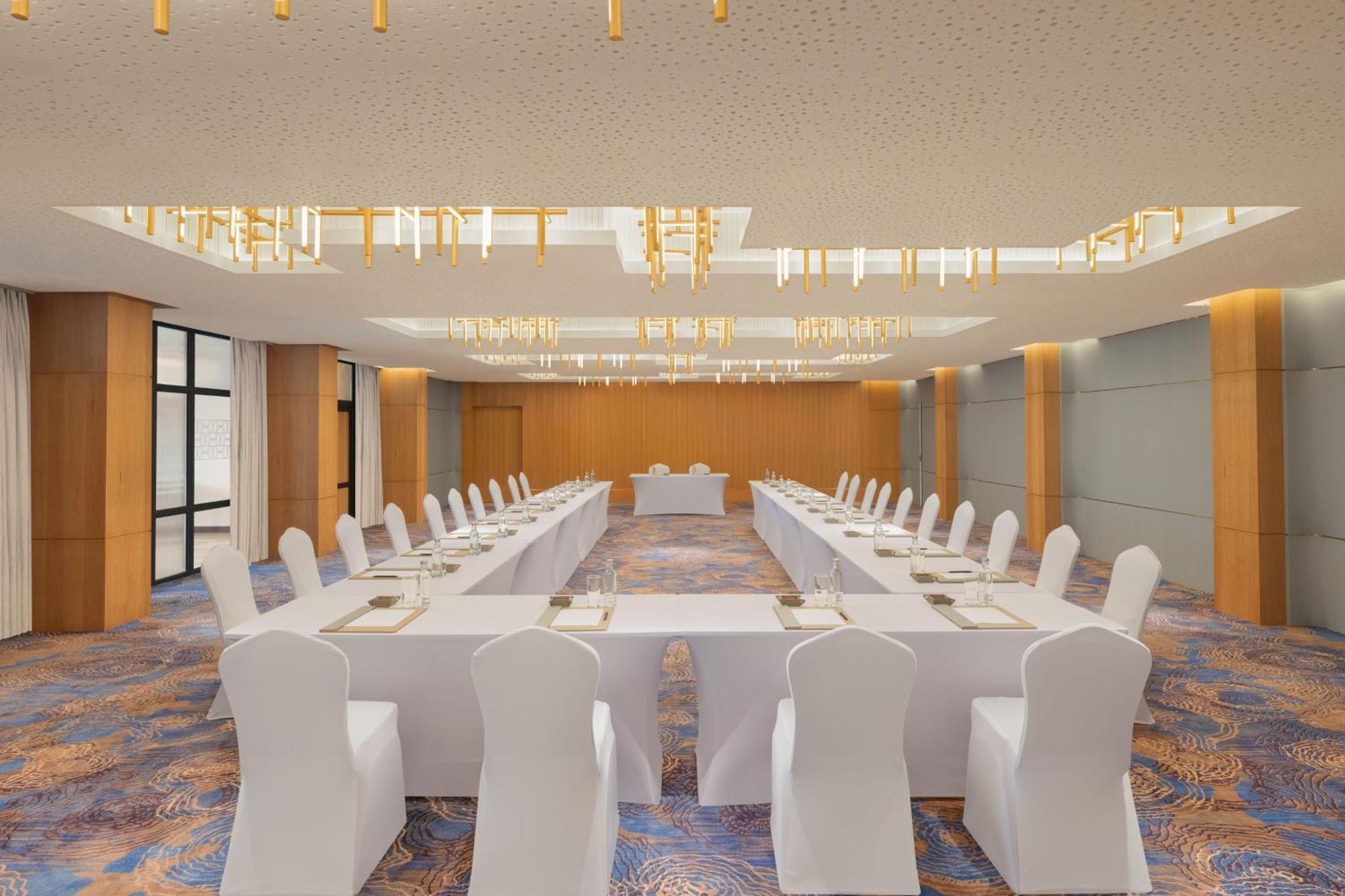 Courtyard By Marriott Goa Colva Hotel Exterior foto