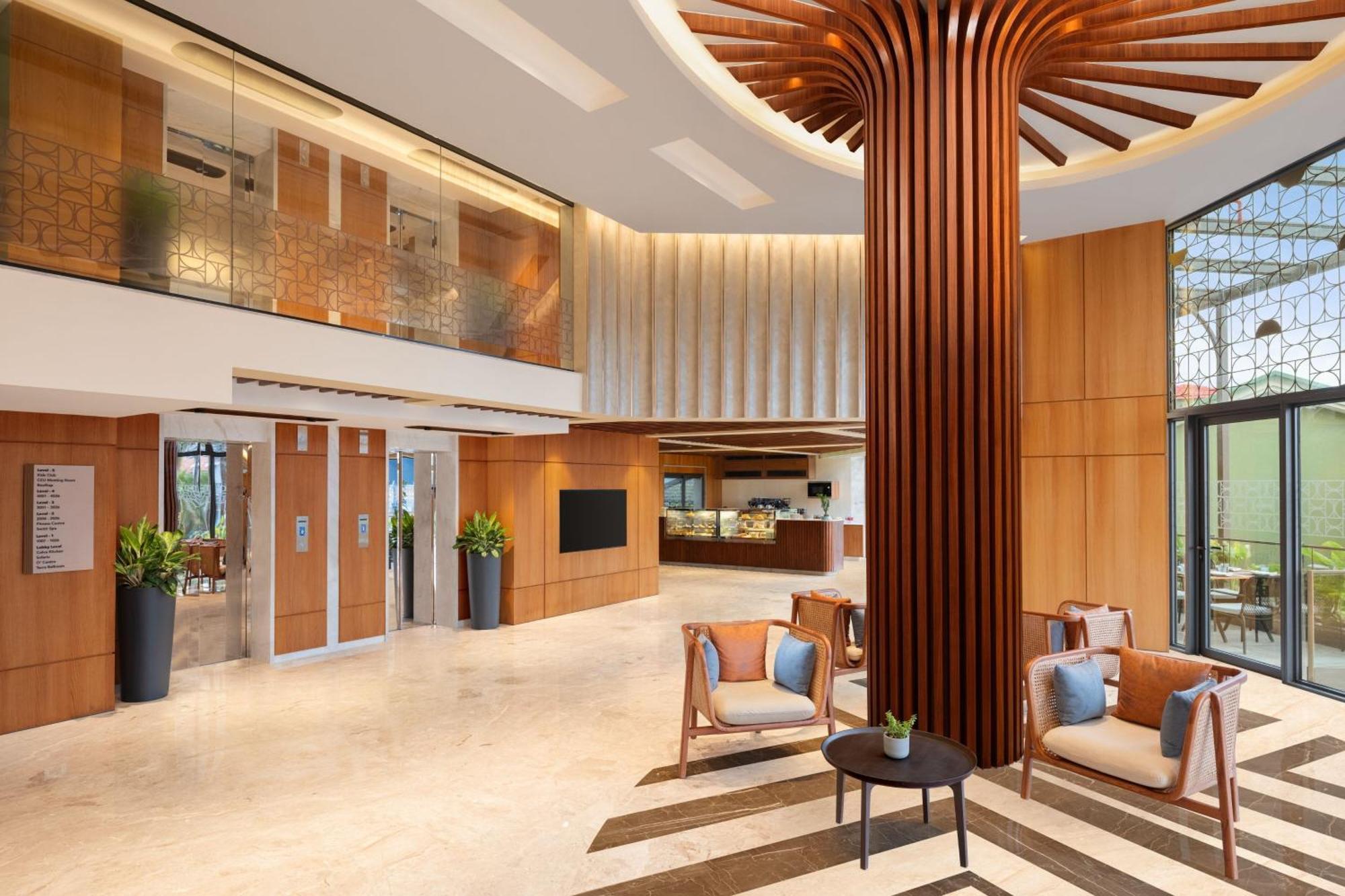 Courtyard By Marriott Goa Colva Hotel Exterior foto