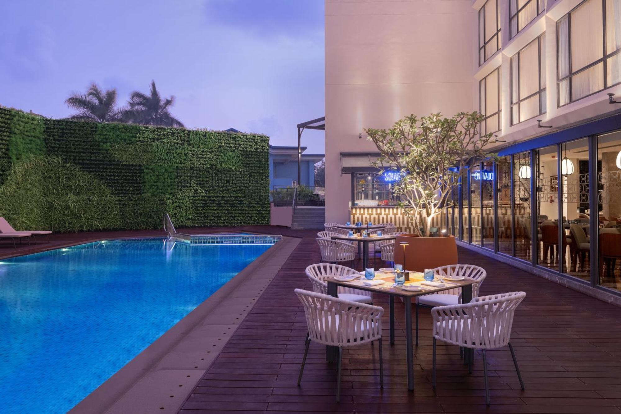 Courtyard By Marriott Goa Colva Hotel Exterior foto