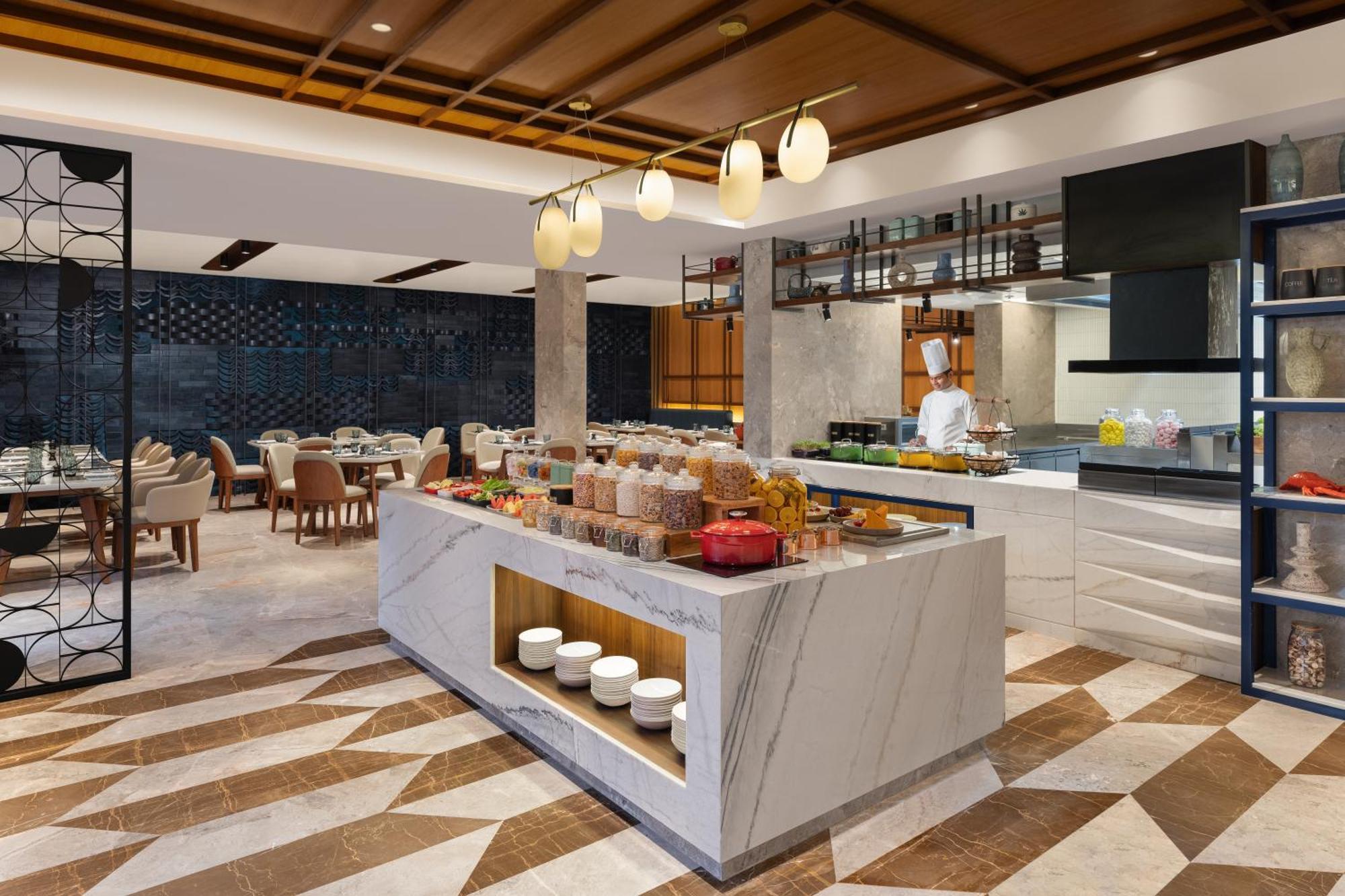 Courtyard By Marriott Goa Colva Hotel Exterior foto
