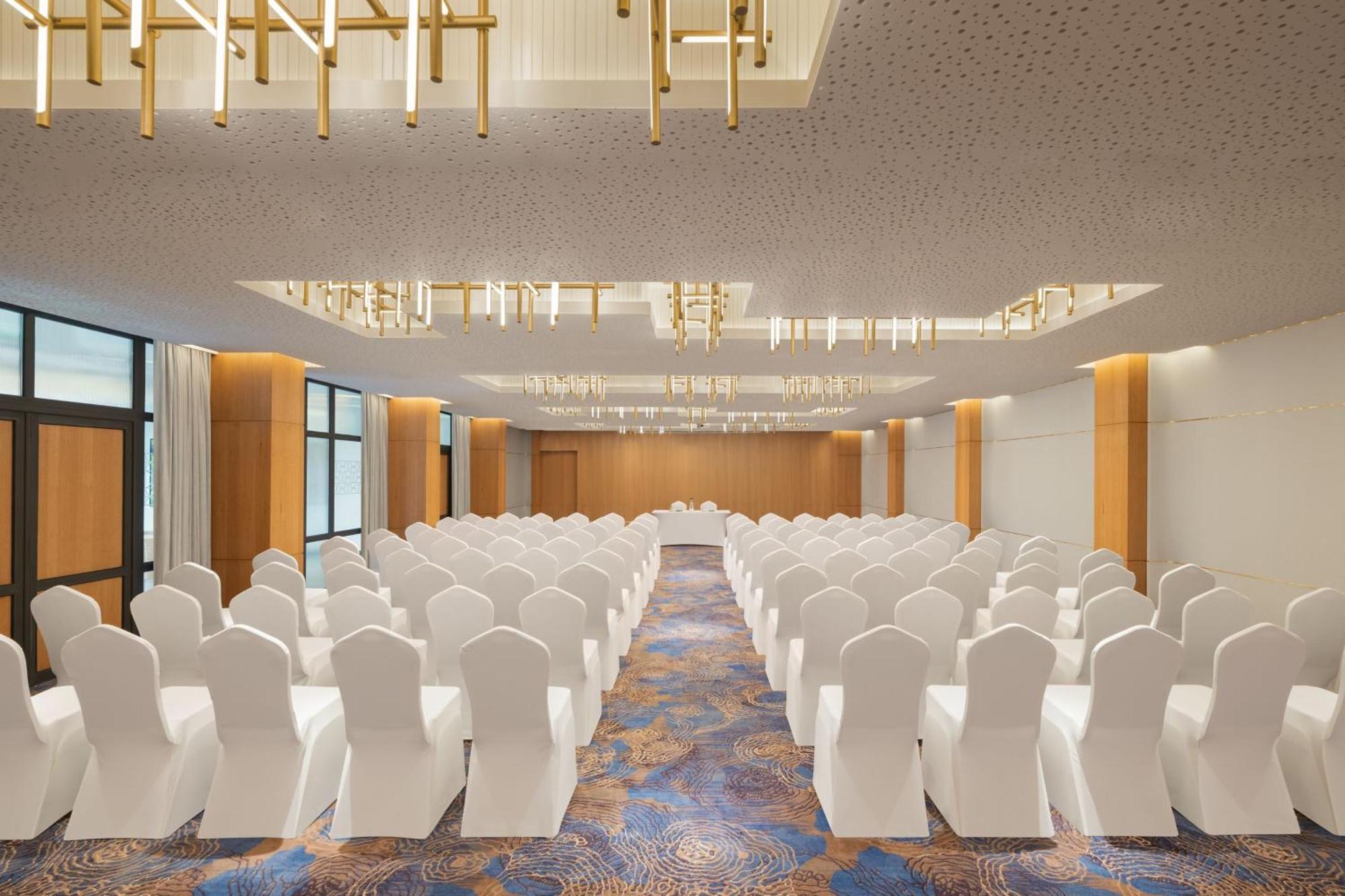 Courtyard By Marriott Goa Colva Hotel Exterior foto